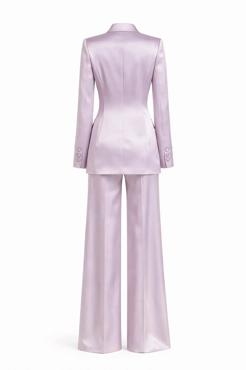 Атласный костюм